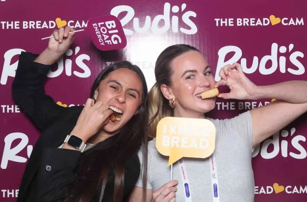 Featured image Why Photo Booths Are an Essential Tool for Experiential Marketing