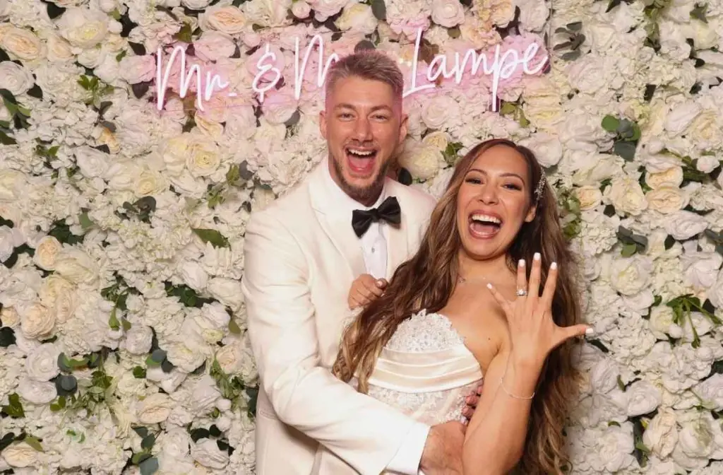 Featured photo Why You Need a Wedding Photo Booth and How to Have Fun