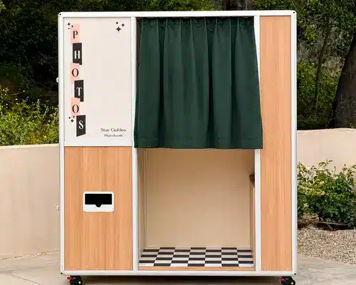 Enclosed Photo Booth For Product Section